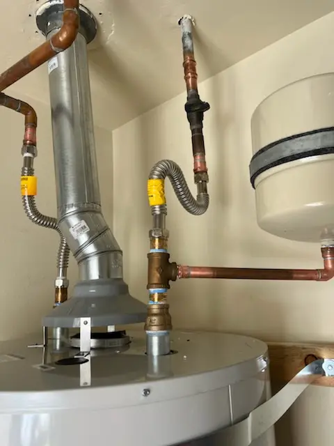 Water heater installation and plumbing repair in Double R Blvd